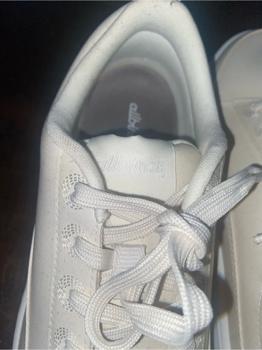 Ladies All Birds pacer Sneaker in Off-White size 9